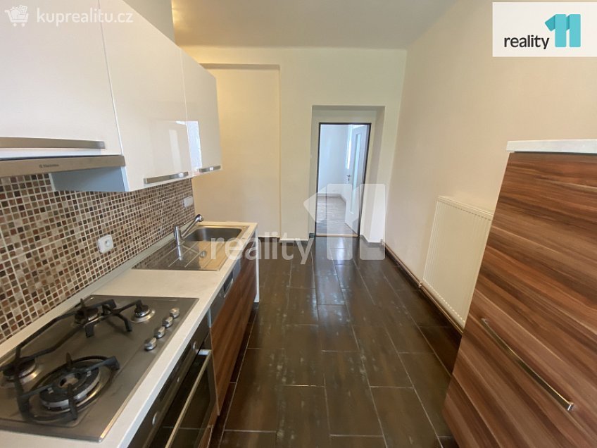 Pronájem bytu 1+1 35 m^2 Palackého, Dobřany 