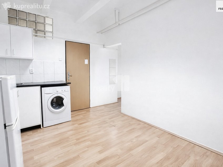 Prodej  komerční reality 24 m^2 Gruzínská, Praha 10 