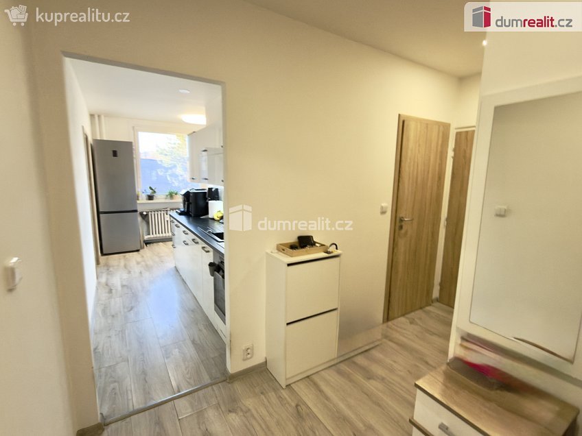 Pronájem bytu 2+1 64 m^2 Tolstého, Ústí nad Labem 