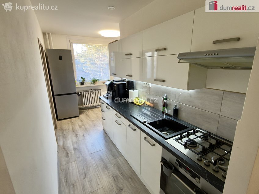 Pronájem bytu 2+1 64 m^2 Tolstého, Ústí nad Labem 