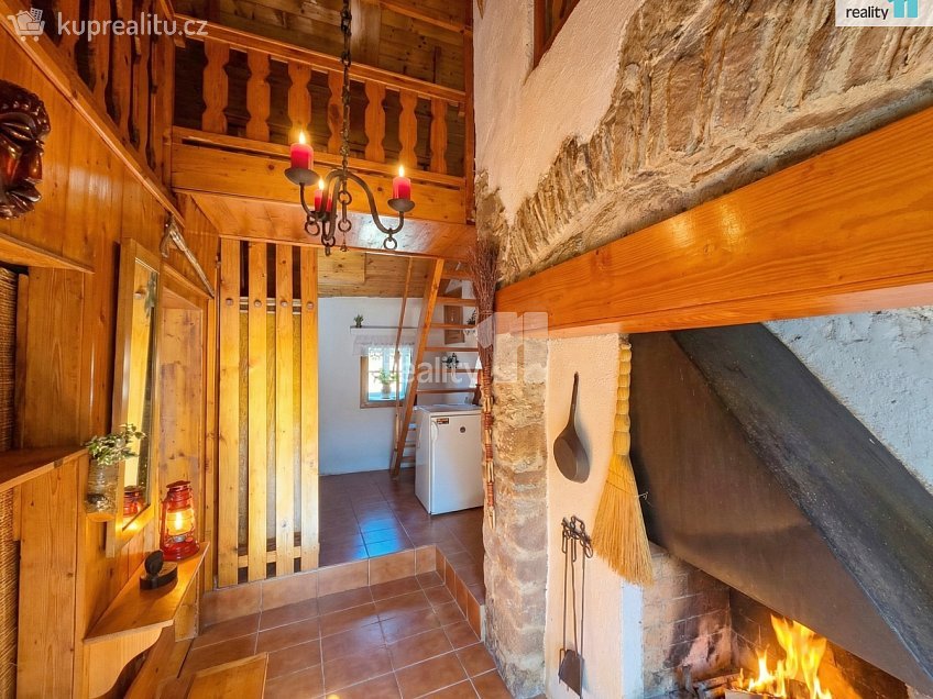 Prodej  chalupy 95 m^2 Benešov u Semil, Benešov u Semil 