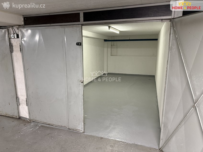 Prodej  garáže 18 m^2 Bašteckého, Praha 13 