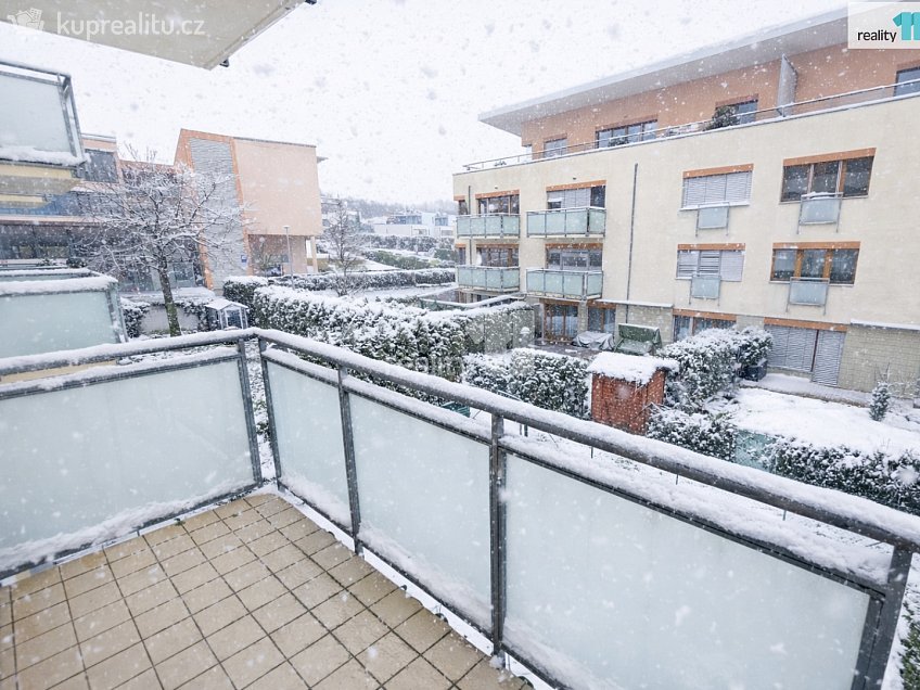 Pronájem bytu 2+kk 72 m^2 Hlubocká, Praha 5 