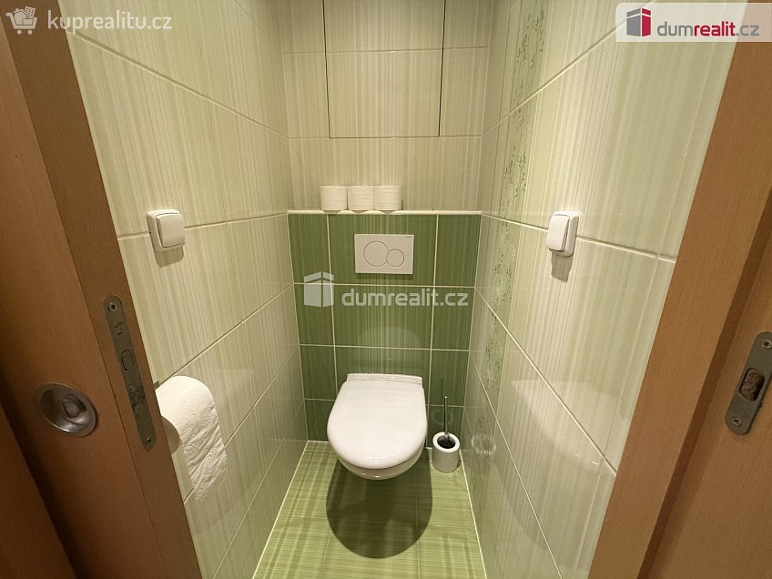 Pronájem bytu 2+kk 53 m^2 Dukelských hrdinů, Ústí nad Labem 