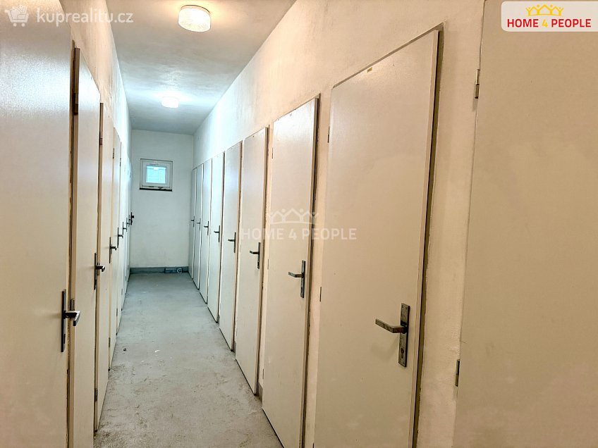 Pronájem bytu 2+kk 61 m^2 Majerova, Plzeň 