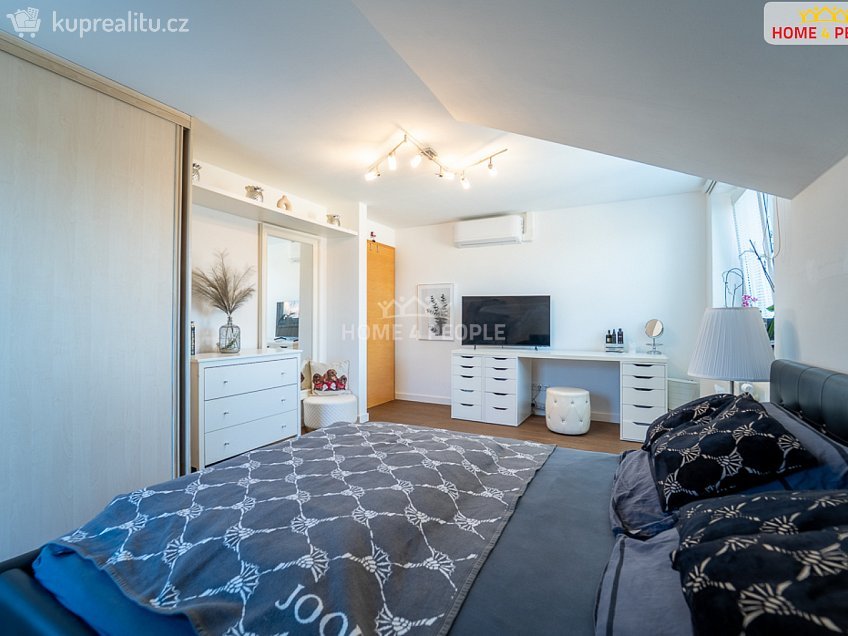 Prodej  rodinného domu 110 m^2 Šeříková, Jesenice 