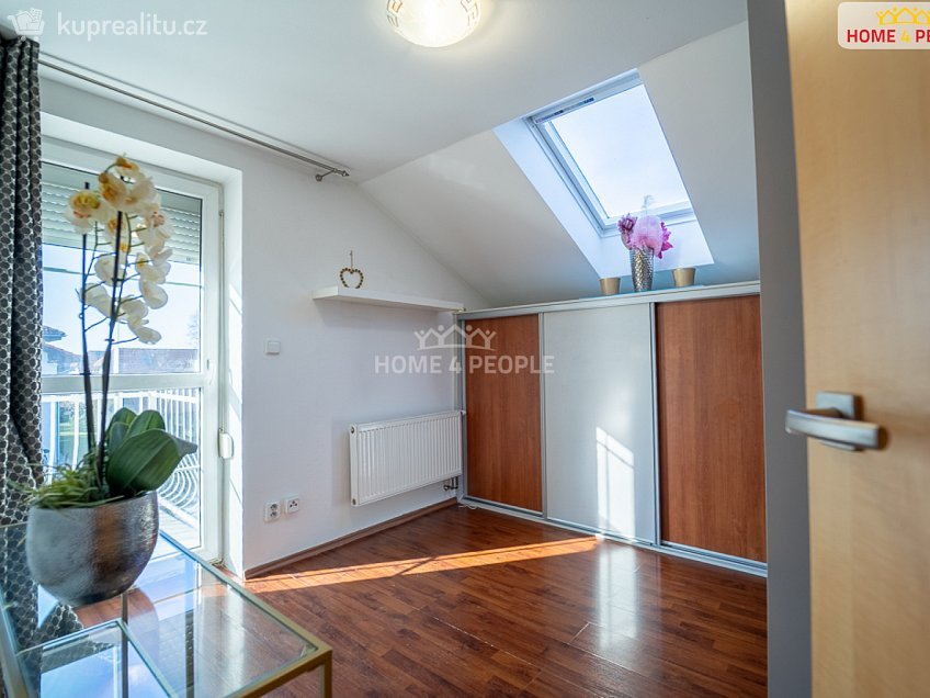 Prodej  rodinného domu 110 m^2 Šeříková, Jesenice 