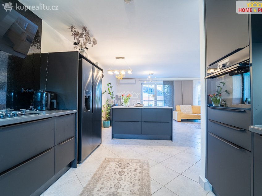 Prodej  rodinného domu 110 m^2 Šeříková, Jesenice 