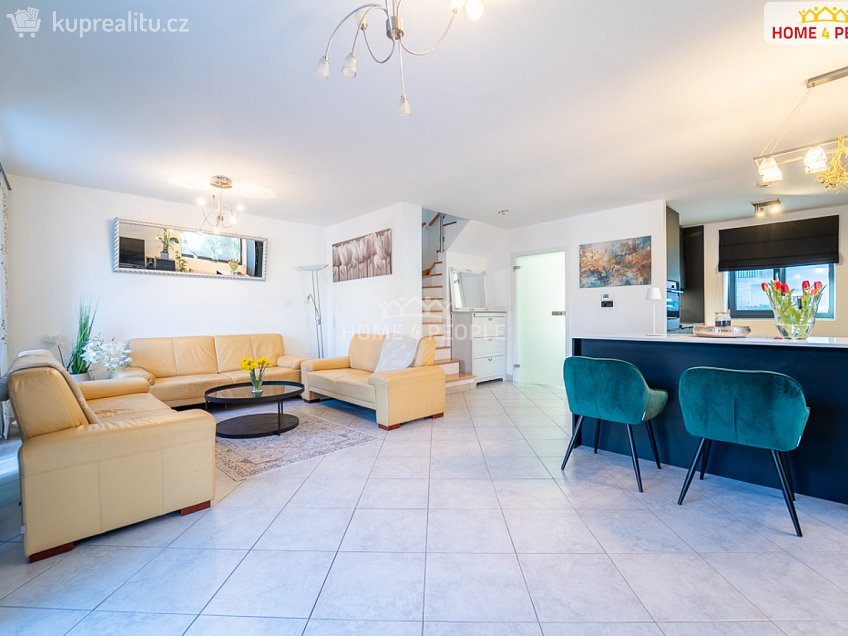 Prodej  rodinného domu 110 m^2 Šeříková, Jesenice 