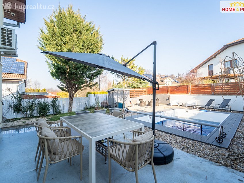 Prodej  rodinného domu 110 m^2 Šeříková, Jesenice 