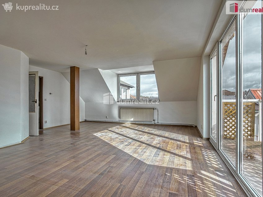 Prodej  rodinného domu 228 m^2 Mánesova, Neratovice 