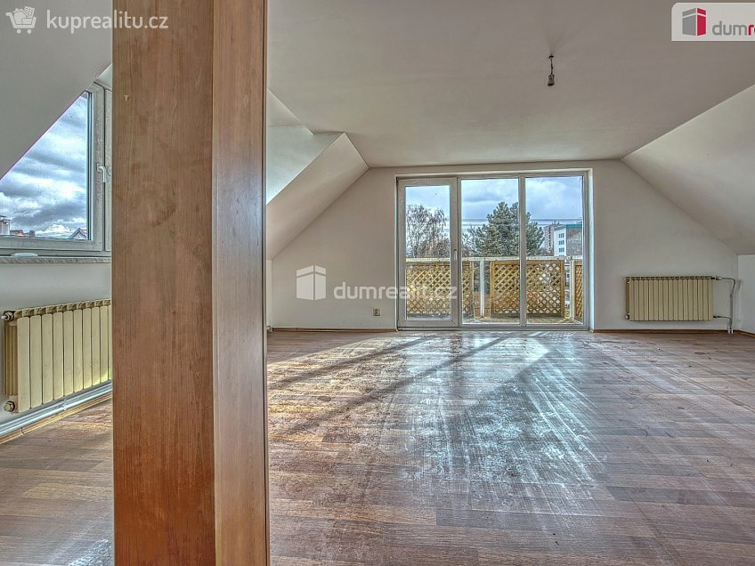 Prodej  rodinného domu 228 m^2 Mánesova, Neratovice 