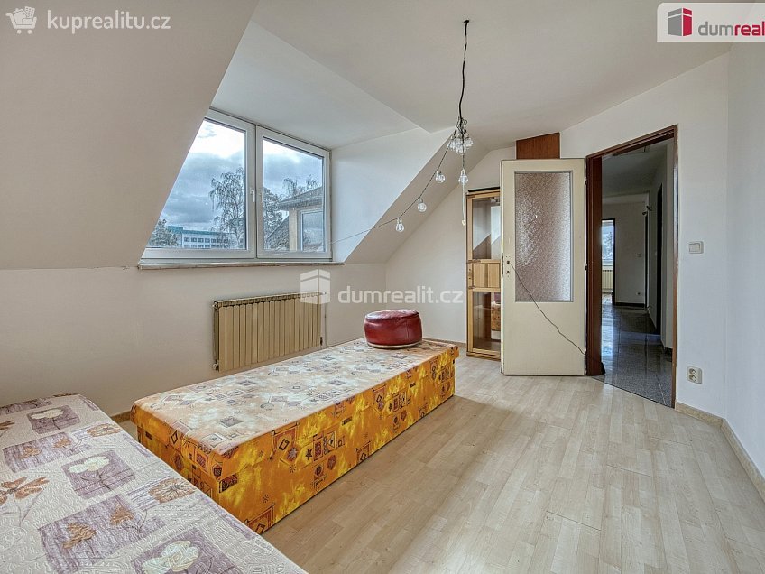 Prodej  rodinného domu 228 m^2 Mánesova, Neratovice 