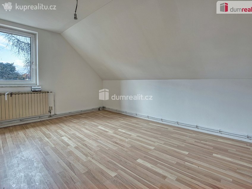 Prodej  rodinného domu 228 m^2 Mánesova, Neratovice 