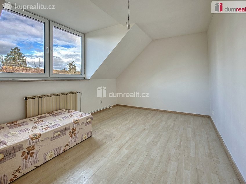 Prodej  rodinného domu 228 m^2 Mánesova, Neratovice 