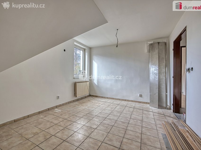 Prodej  rodinného domu 228 m^2 Mánesova, Neratovice 