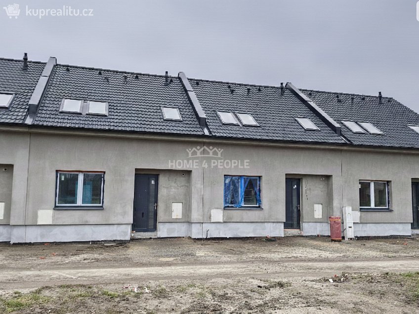 Prodej  rodinného domu 101 m^2 Pohořelice, Pohořelice 