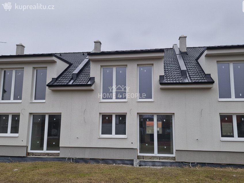 Prodej  rodinného domu 101 m^2 Pohořelice, Pohořelice 