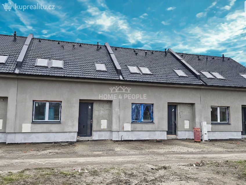 Prodej  rodinného domu 101 m^2 Pohořelice, Pohořelice 