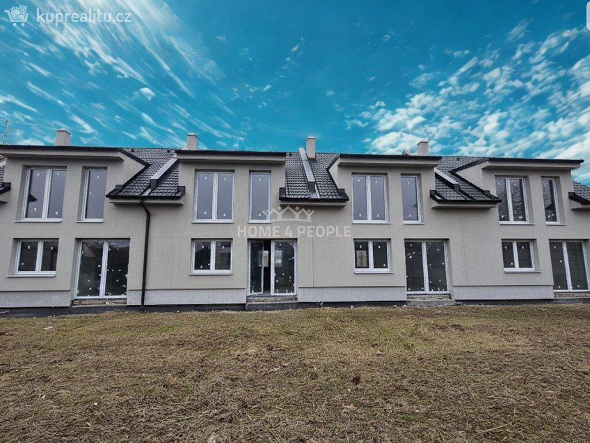 Prodej  rodinného domu 101 m^2 Pohořelice, Pohořelice 