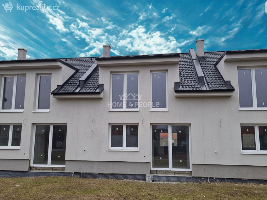 Prodej  rodinného domu 101 m^2 Pohořelice, Pohořelice 