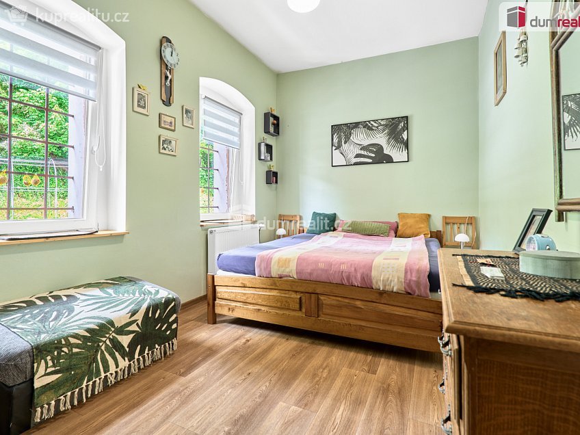 Prodej  rodinného domu 380 m^2 tř. Čs. armády, Jáchymov 