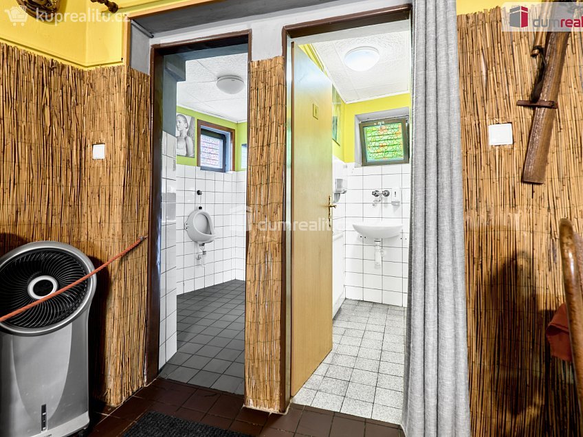 Prodej  rodinného domu 380 m^2 tř. Čs. armády, Jáchymov 