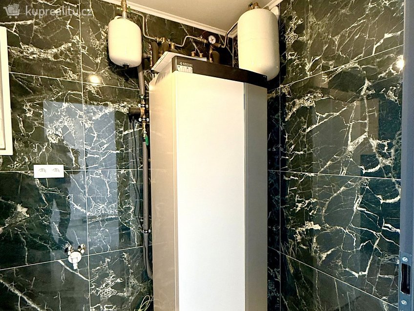 Prodej  rodinného domu 200 m^2 Velká Hleďsebe, Velká Hleďsebe 