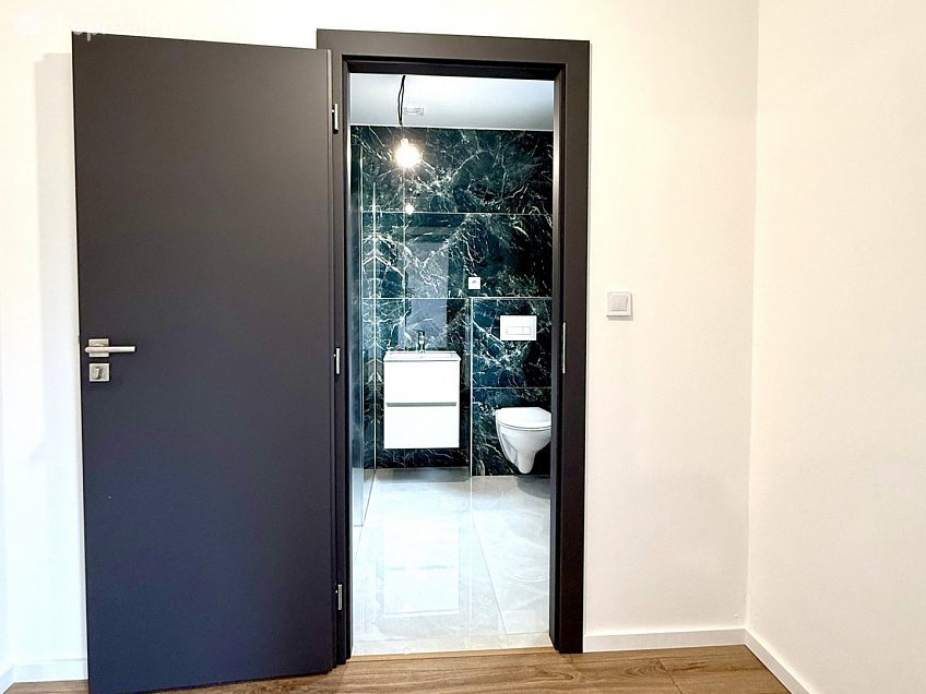 Prodej  rodinného domu 200 m^2 Velká Hleďsebe, Velká Hleďsebe 