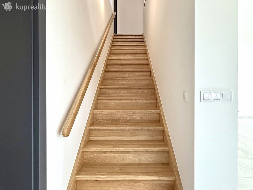 Prodej  rodinného domu 200 m^2 Velká Hleďsebe, Velká Hleďsebe 