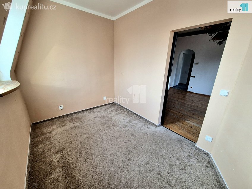 Prodej bytu 3+1 72 m^2 Jateční, Aš 