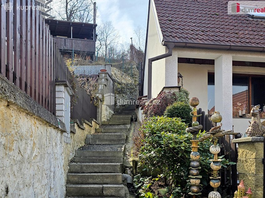 Prodej  chaty 35 m^2 Pod Kostelíčkem, Liběchov 