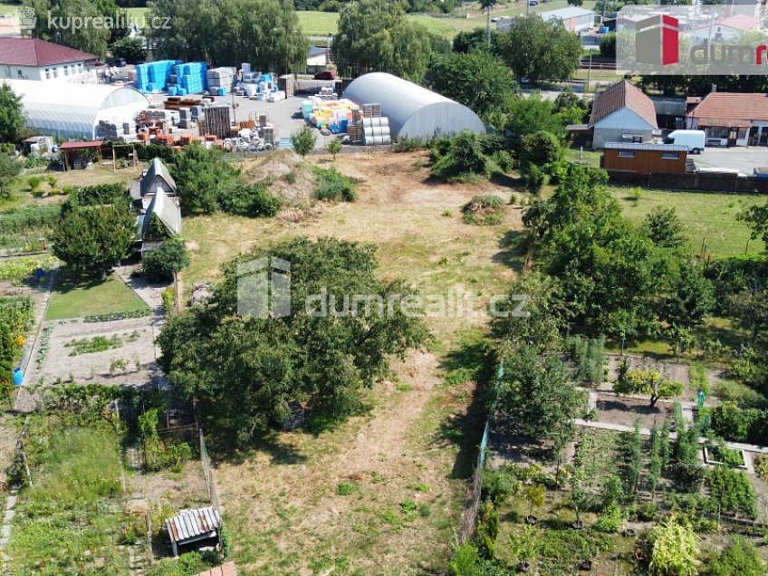 Prodej  stavebního pozemku 2401 m^2 Boženy Němcové, Podivín 