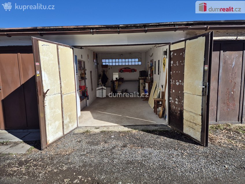 Prodej  garáže 18 m^2 Kaplice, Kaplice 