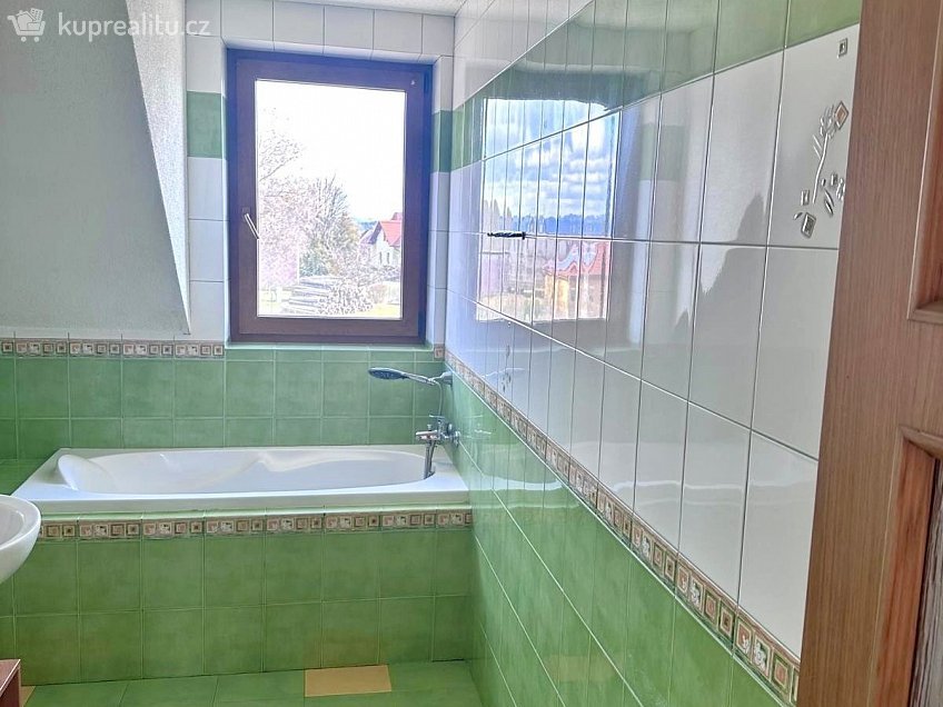 Pronájem bytu 2+kk 100 m^2 Polní, Drmoul 