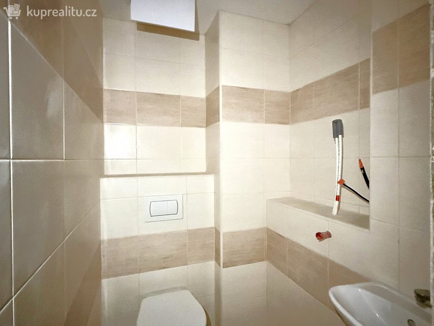 Prodej bytu 2+kk 64 m^2 Ruská 338, Mariánské Lázně 