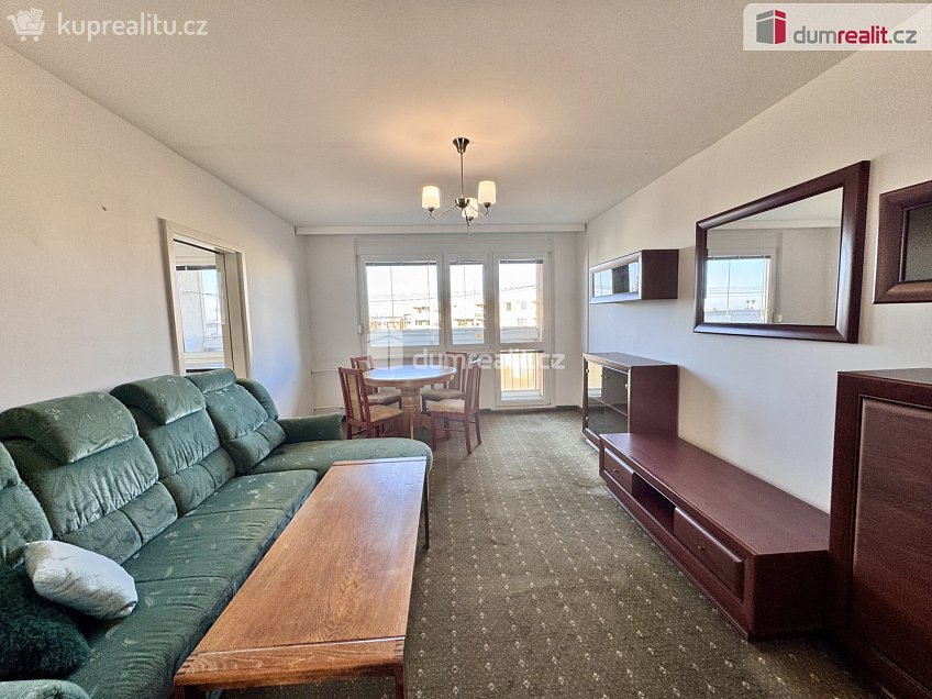 Pronájem bytu 3+1 70 m^2 Chotovická, Praha 8 