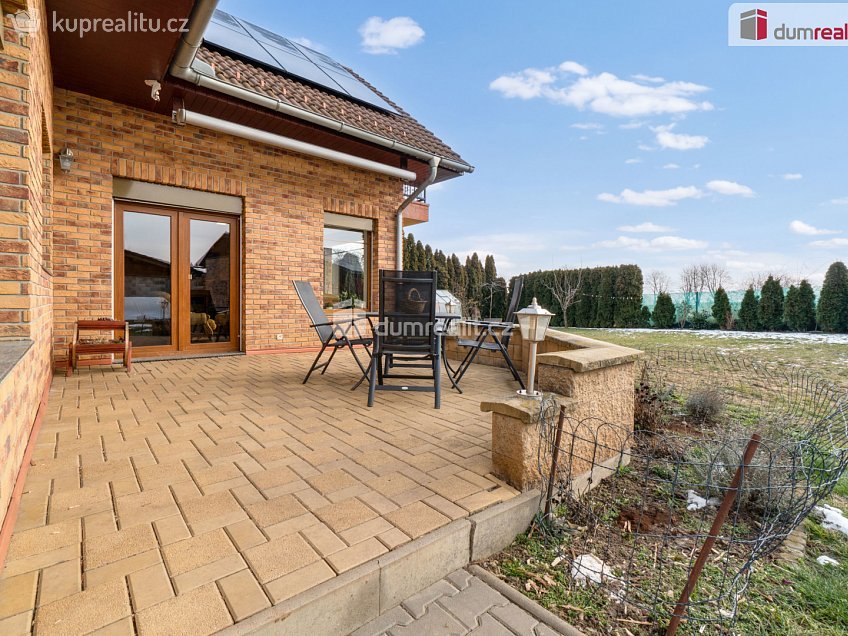 Prodej  rodinného domu 215 m^2 Úvaly, Úvaly 