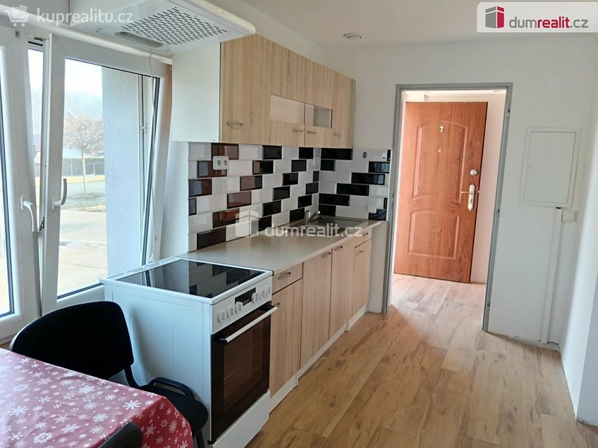 Pronájem bytu 3+kk 90 m^2 Libež, Libež 