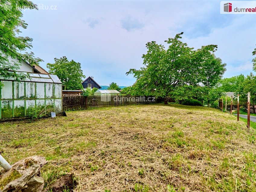 Prodej  rodinného domu 531 m^2 Lovečkovice, Lovečkovice 