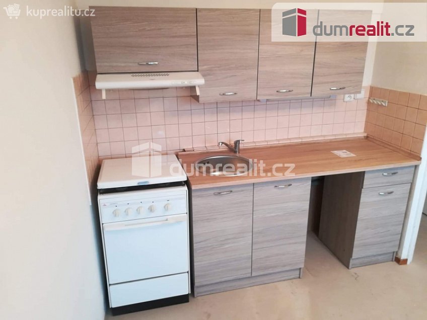 Pronájem bytu 1+1 36 m^2 Králova výšina, Ústí nad Labem 