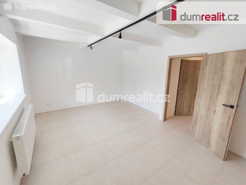 Pronájem bytu 2+1 68 m^2 Nad pískovnou, Praha 4 