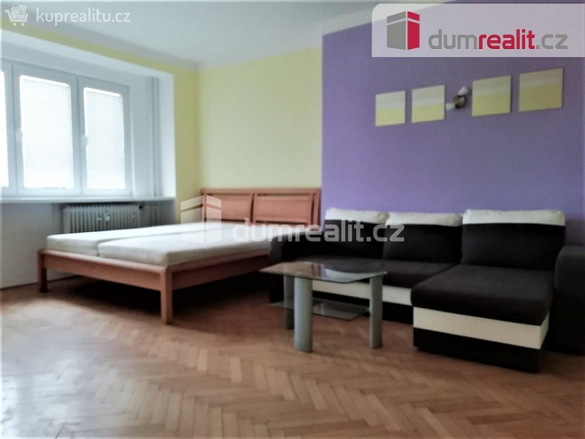 Pronájem bytu 1+1 38 m^2 nám. Mládežníků, Kralupy nad Vltavou 