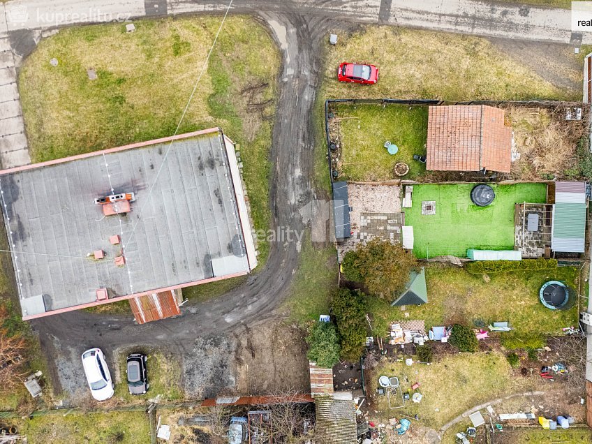 Prodej bytu 3+1 88 m^2 Bytovky, Veltruby 