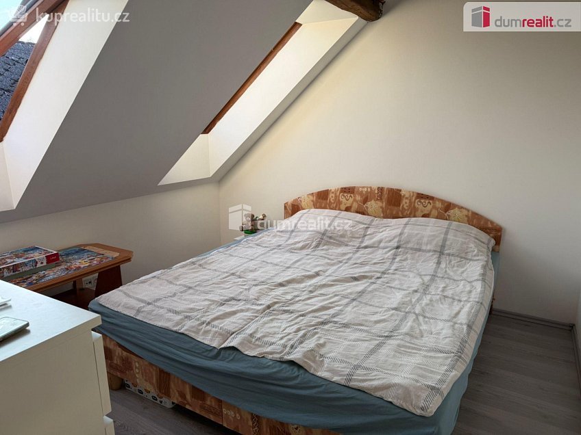 Pronájem bytu 3+kk 65 m^2 Libež, Libež 