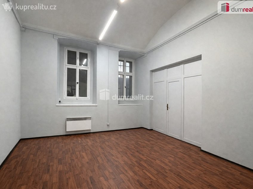 Pronájem  obchodních prostor 50 m^2 Lidická, Praha 5 