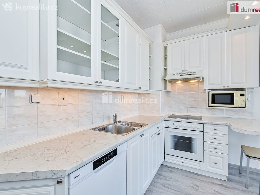 Prodej bytu 3+kk 78 m^2 Vinohradská, Praha 10 