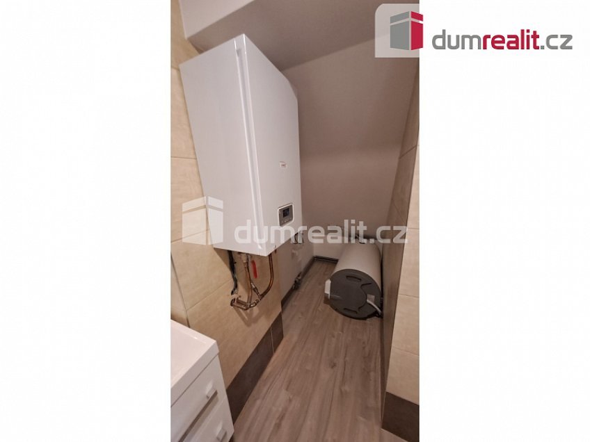 Pronájem bytu 1+kk 74 m^2 Nad pískovnou, Praha 4 