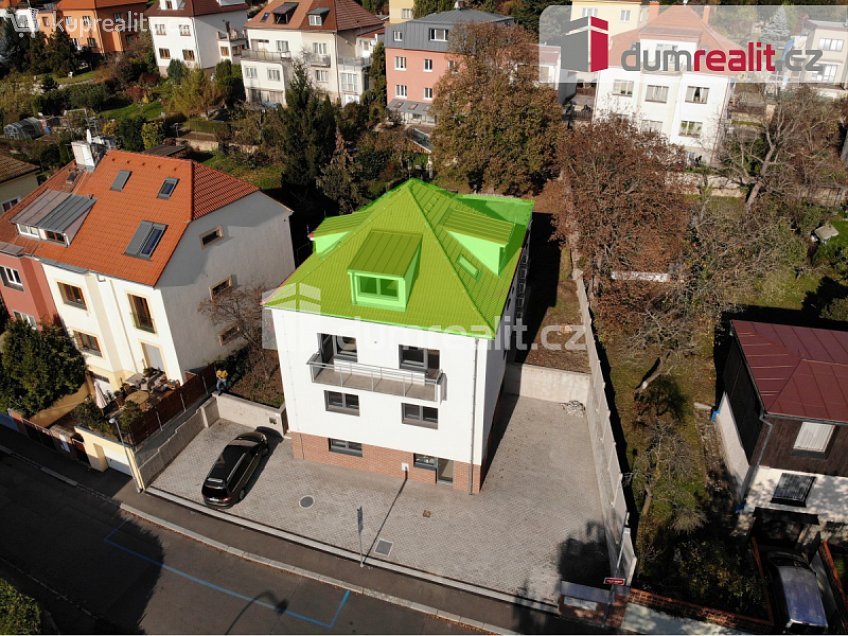 Pronájem bytu 1+kk 74 m^2 Nad pískovnou, Praha 4 