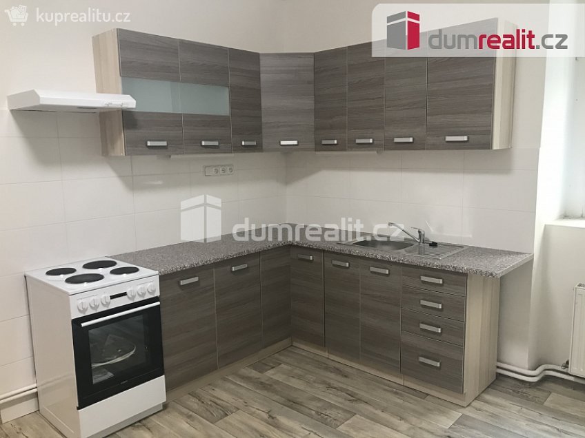 Pronájem bytu - pokoj 17 m^2 Generála Janouška, Praha 14 